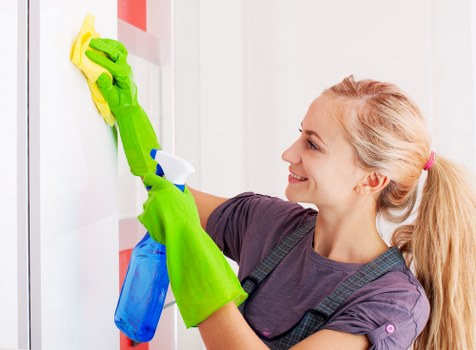 Illustration representing ethical cleaning operations and anti-slavery commitment